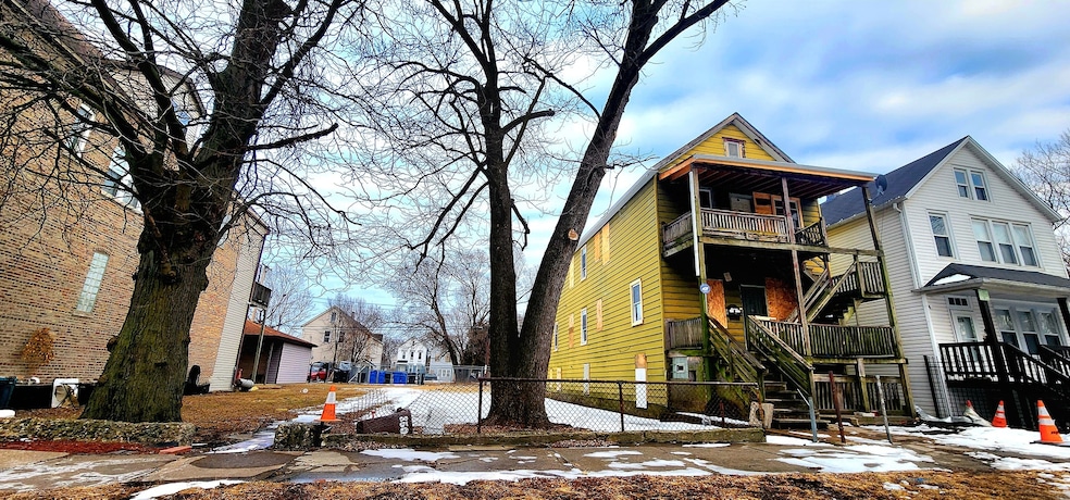 8507 S Brandon Ave, Chicago, IL 60617 - photo 1