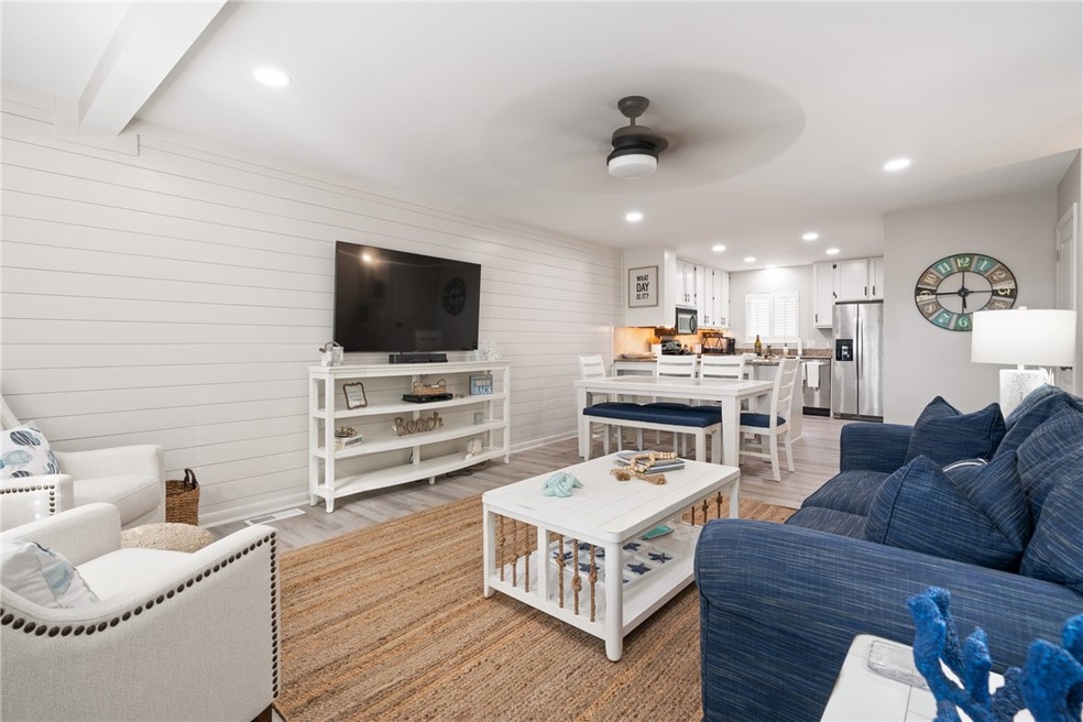 Completely renovated in 2021 with new furniture, p