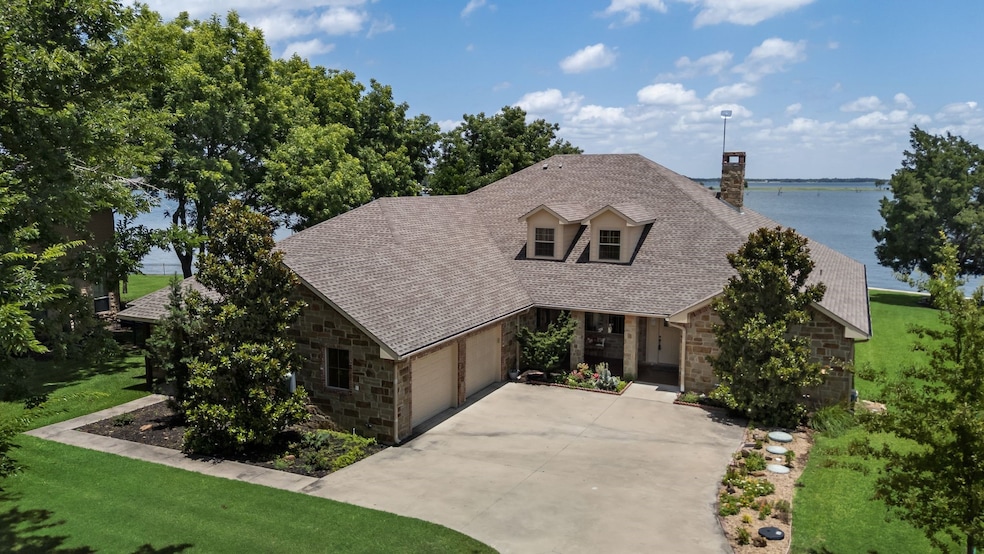 For Sale $1,250,000 • Co-Listing Agent