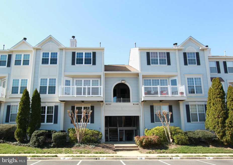 9248 Cardinal Forest Ln unit 301, Lorton, VA 22079 - photo 1