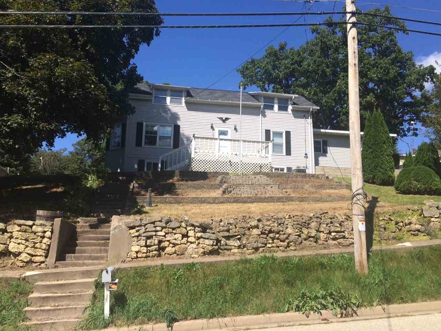 160 N Main St, Potosi, WI 53820 - photo 1