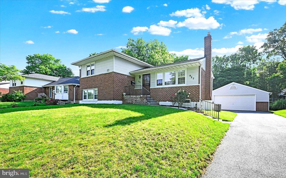 927 Starbit Rd, Towson, MD 21286 - photo 1