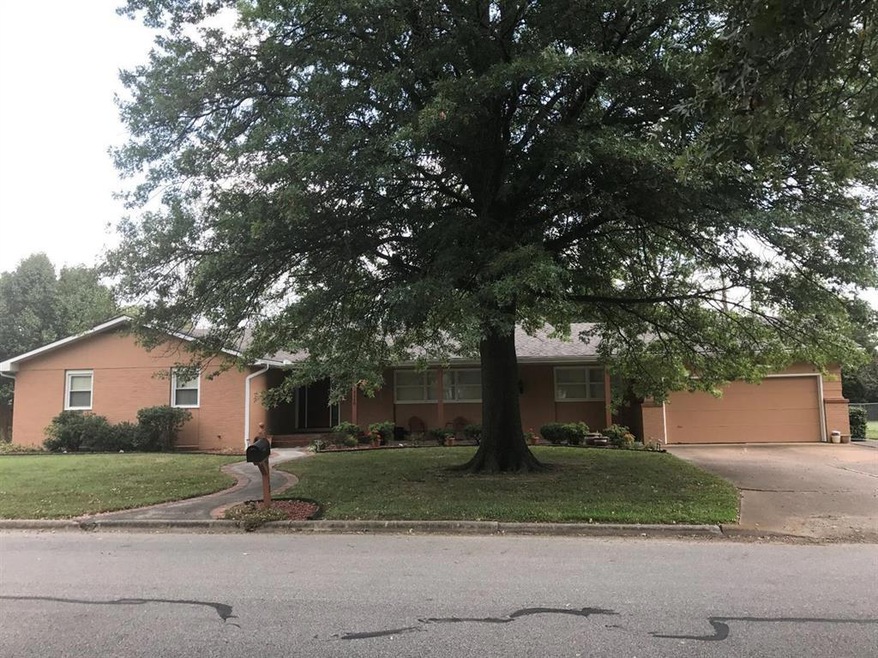 1110 30th Dr, Parsons, KS 67357 - photo 1