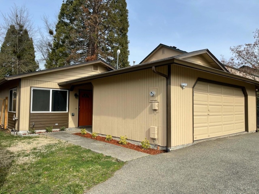 1319 NW Conklin Ave, Grants Pass, OR 97526 - photo 1