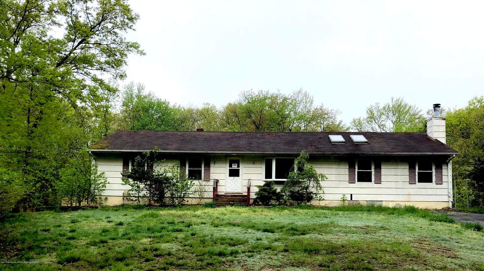 9 Park Ln, Englishtown, NJ 07726 - photo 1