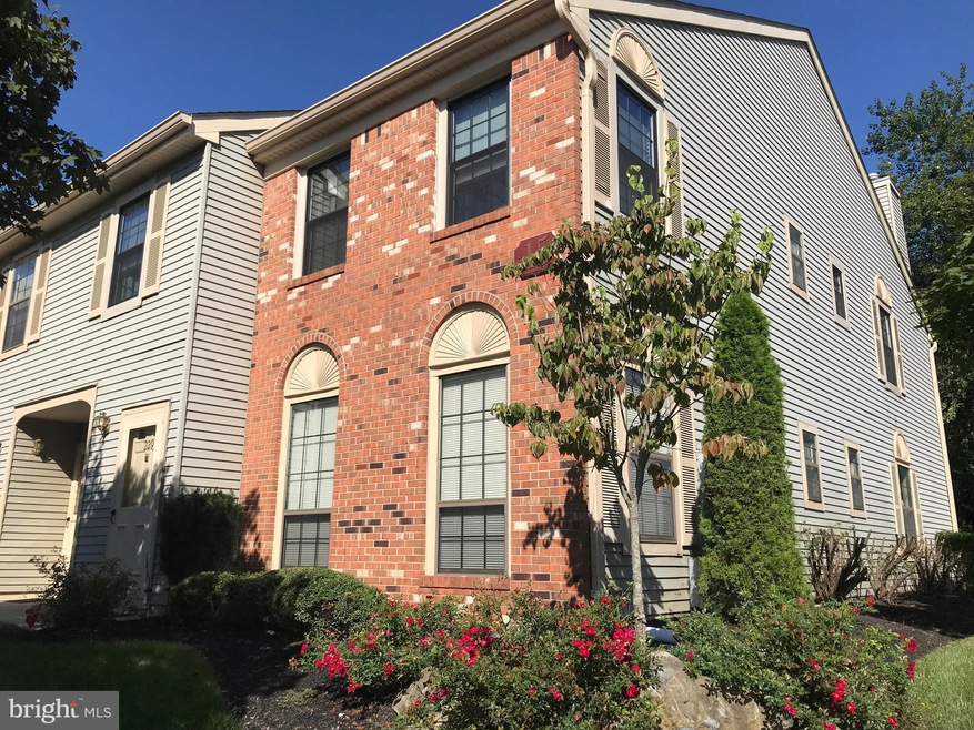 239 Wyndham Place, Trenton, NJ 08691 - photo 1