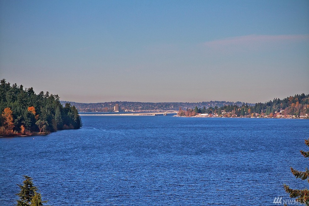 6 Meadow Ln, Mercer Island, WA 98040 - photo 1