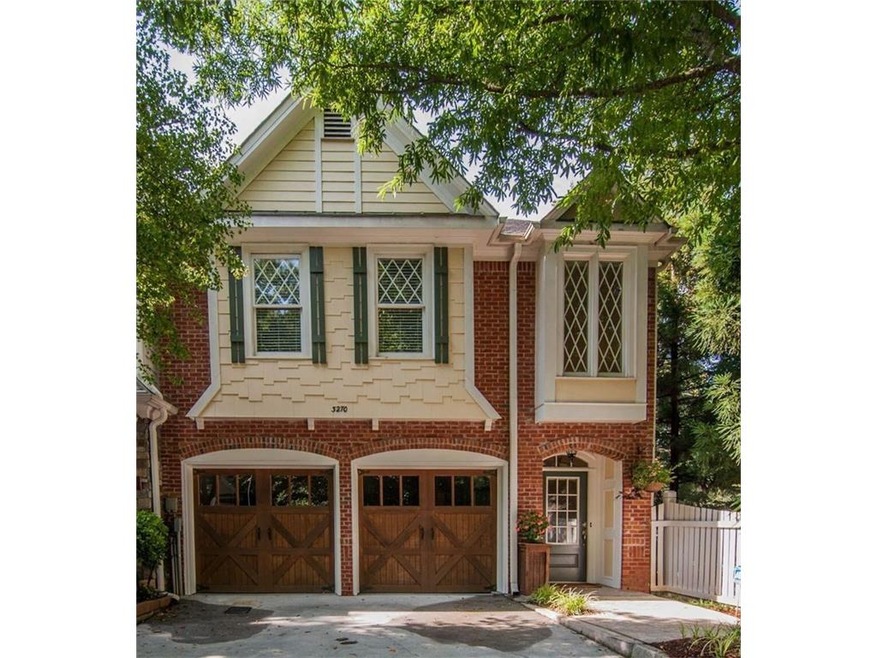 Kensington Walk Town Home - welcoming end unit!