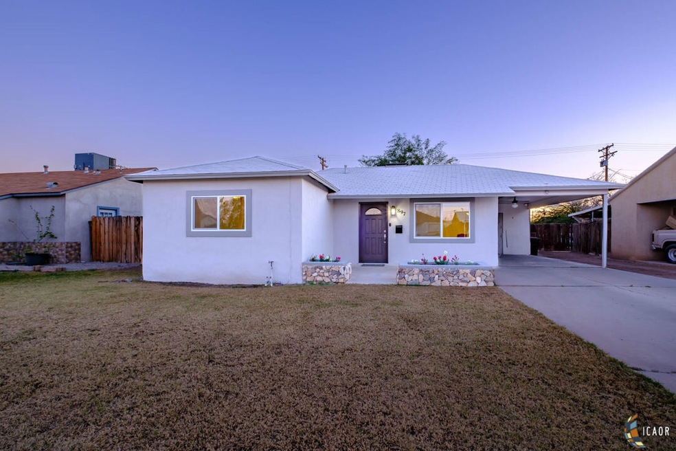 897 Rose Ave, El Centro, CA 92243 - photo 1