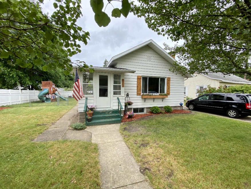9662 Maplewood Ave, Bridgman, MI 49106 - photo 1