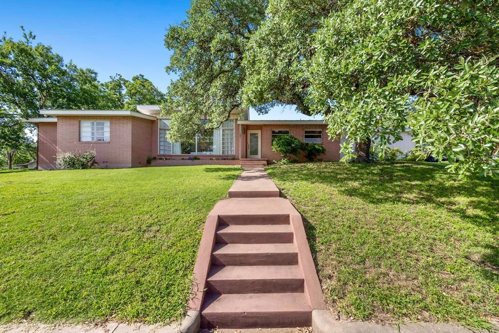 For Sale $683,000