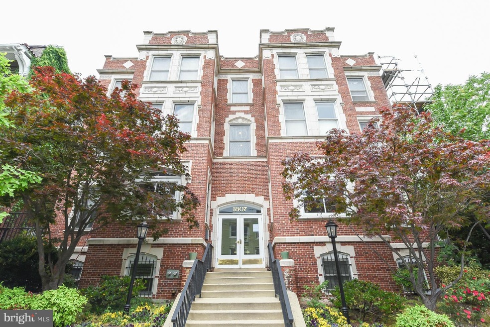 1807 California St NW unit 206, Washington, DC 20009 - photo 1