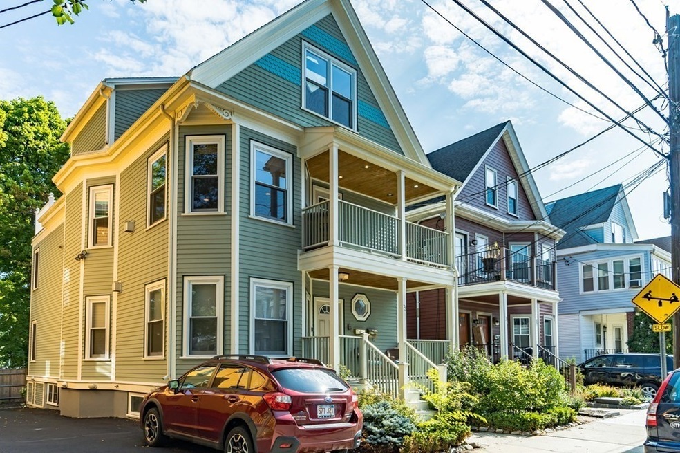 73 Lexington Ave unit 2, Somerville, MA 02144 - photo 1