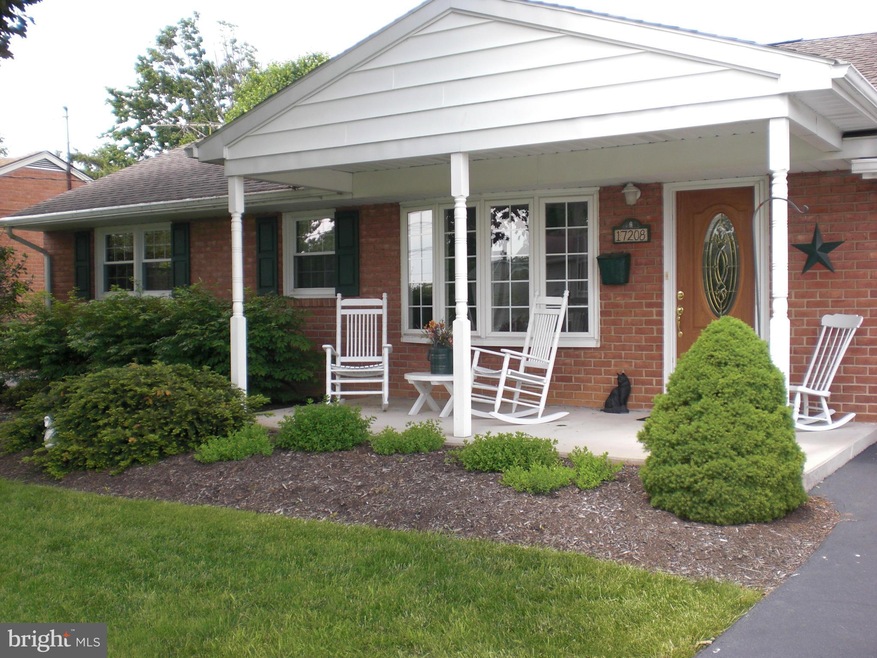 17208 Cloverleaf Rd, Hagerstown, MD 21740 - photo 1