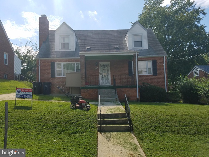 715 Sheridan St, Hyattsville, MD 20783 - photo 1