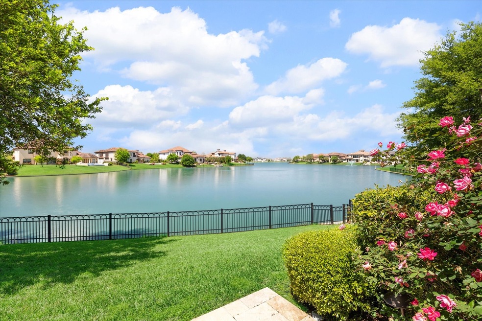 The Aida Younis Team presents 70 Sunset Park!