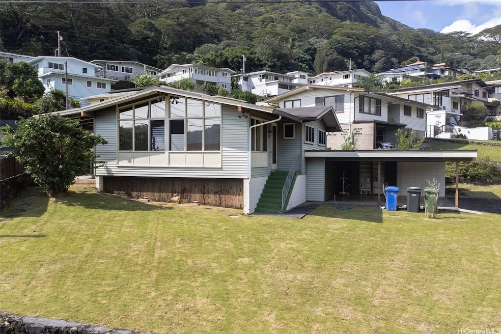 3704 Kumukoa Place, Honolulu, HI 96822 - photo 1