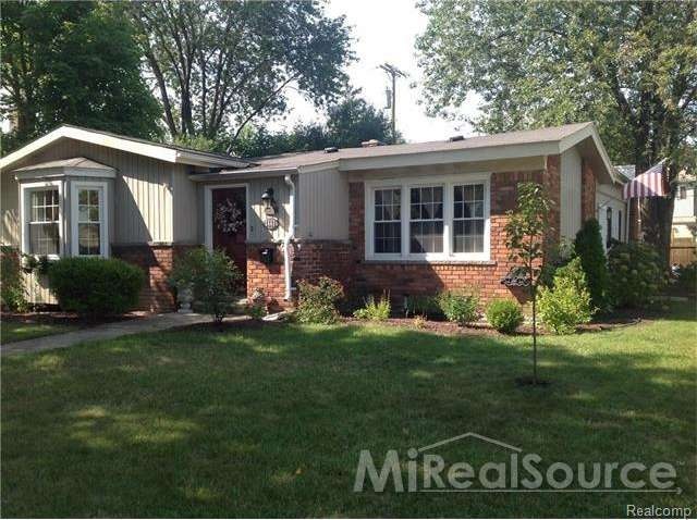 1441 Langley Blvd, Clawson, MI 48017 - photo 1