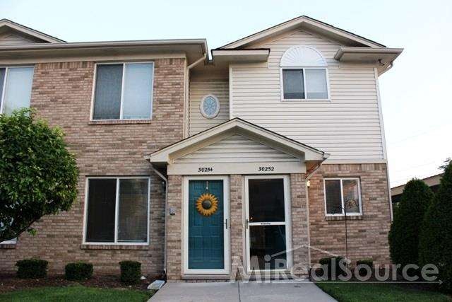 30252 Wedgewood Cir unit 57, Roseville, MI 48066 - photo 1