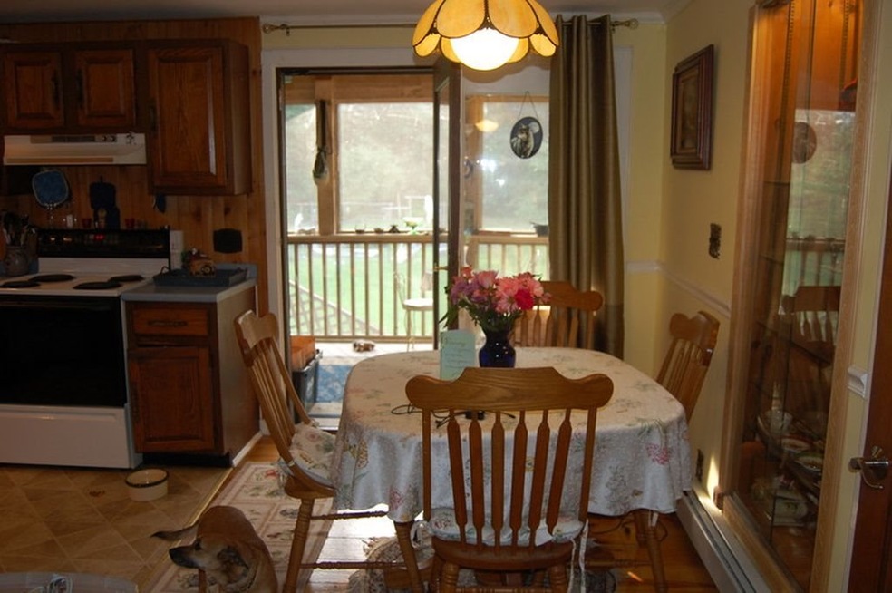 8 Timberlane Rd, Plaistow, NH 03865 - photo 1