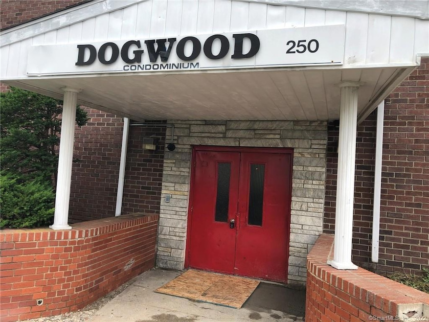 250 N Bishop Ave unit 25, Bridgeport, CT 06610 - photo 1