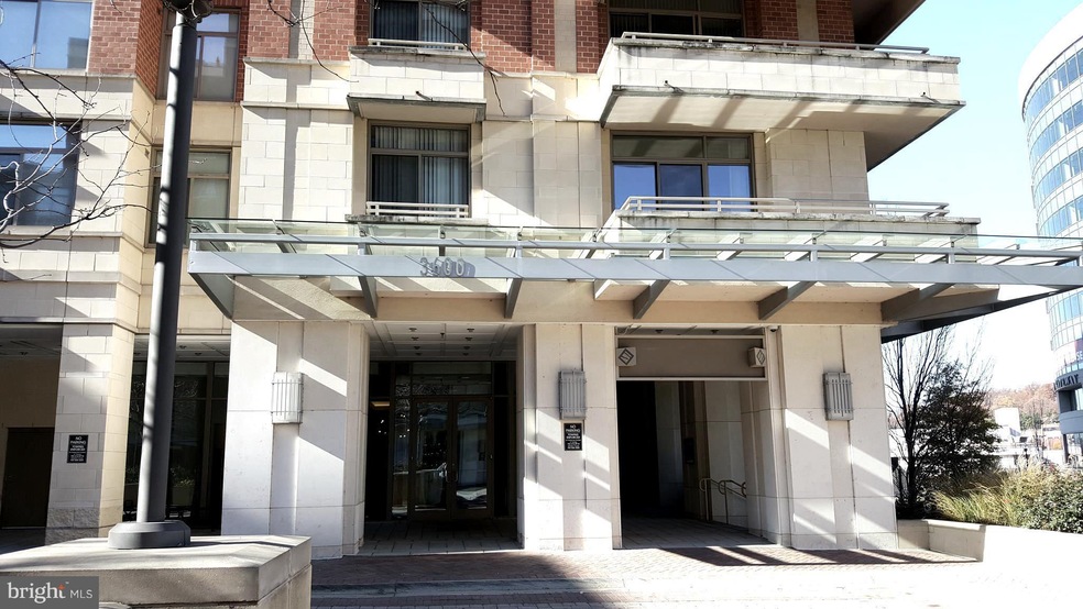 The Eclipse unit 918W, Arlington, VA 22202 - photo 1