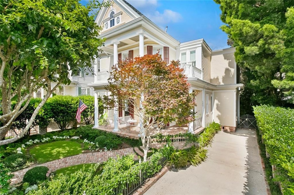 1907 Octavia St, New Orleans, LA 70115 - photo 1