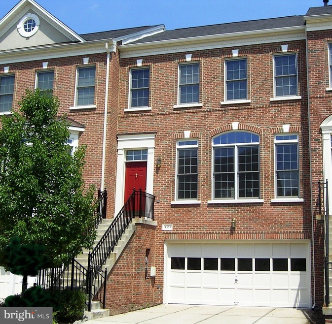 4555 Fair Valley Dr, Fairfax, VA 22033 - photo 1