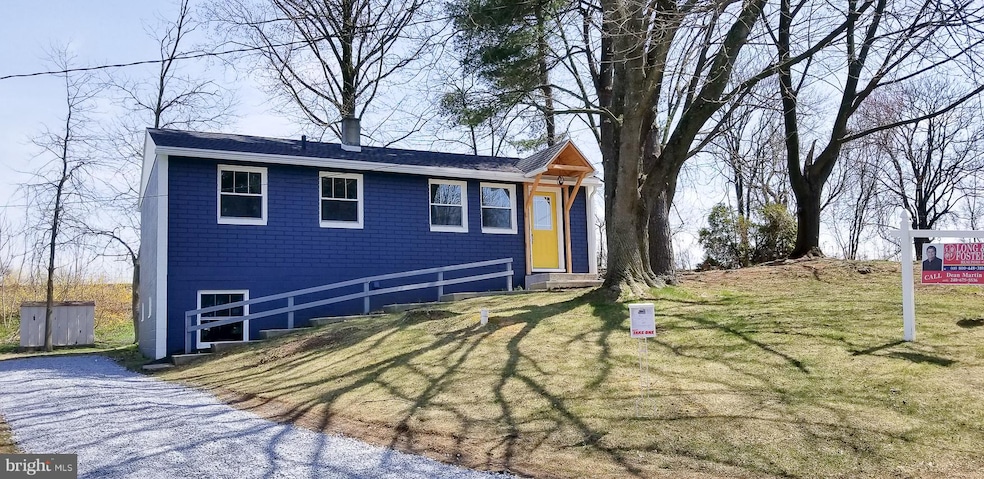 557 Oak St, Chambersburg, PA 17201 - photo 1