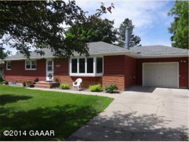 720 Cardinal Ln SW, Alexandria, MN 56308 - photo 1