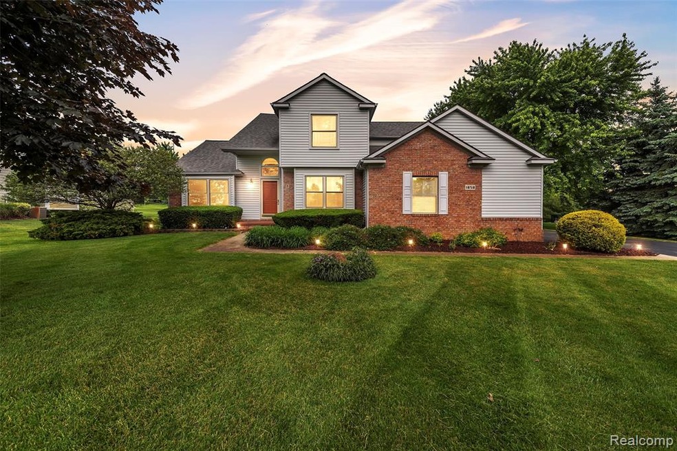 1858-Park-Ridge-Ct-