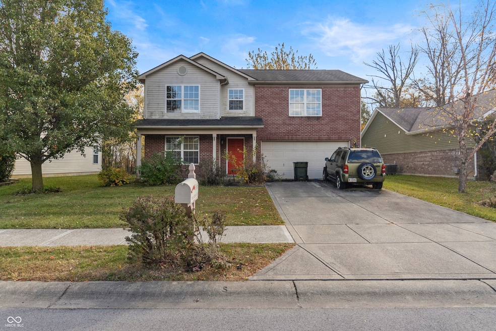 6365 W Oxford Ln, Mc Cordsville, IN 46055 - photo 1