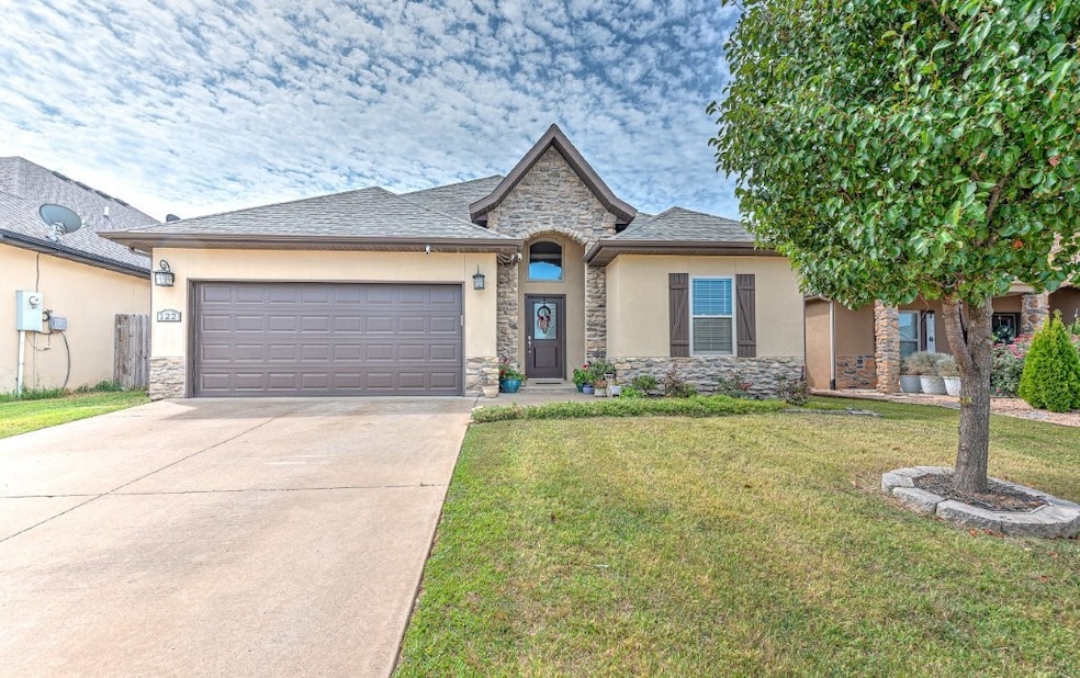 122 E Glendale Ln, Rogers, AR 72758 - photo 1