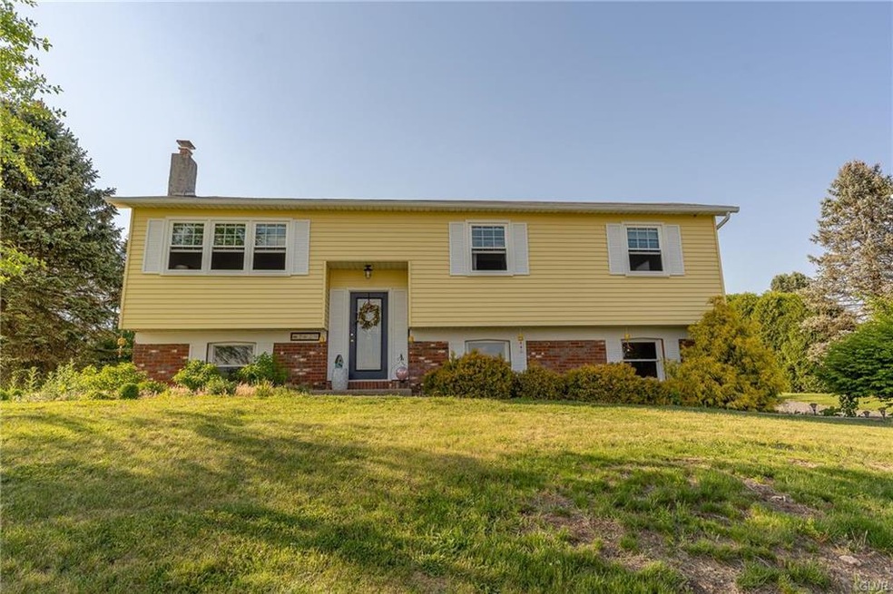 2629 Kirk St, Slatington, PA 18080 - photo 1