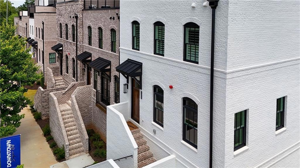 “Photos are of the model home; actual finishes may vary but are of similar quality.”