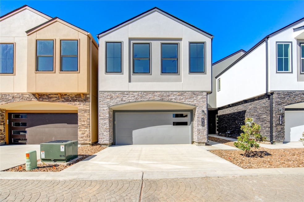 2930 El Fenice Ln, Houston, TX 77057 - photo 1