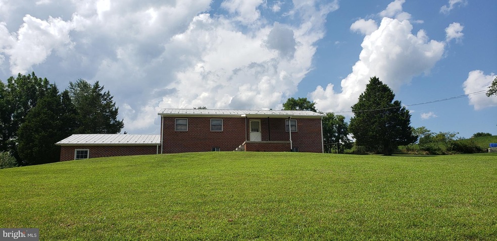 176 Sky View Ln, Franklin, WV 26807 - photo 1