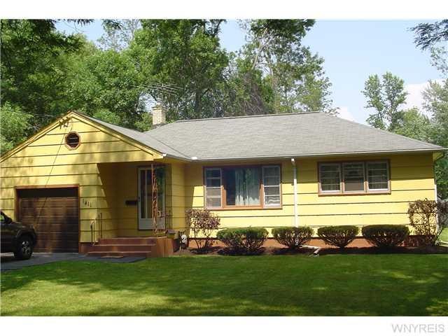 1411 Payne Ave, North Tonawanda, NY 14120 - photo 1