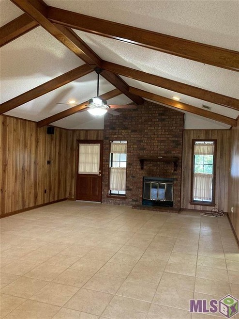 1928 E Eagle St, Zachary, LA 70791 - photo 1