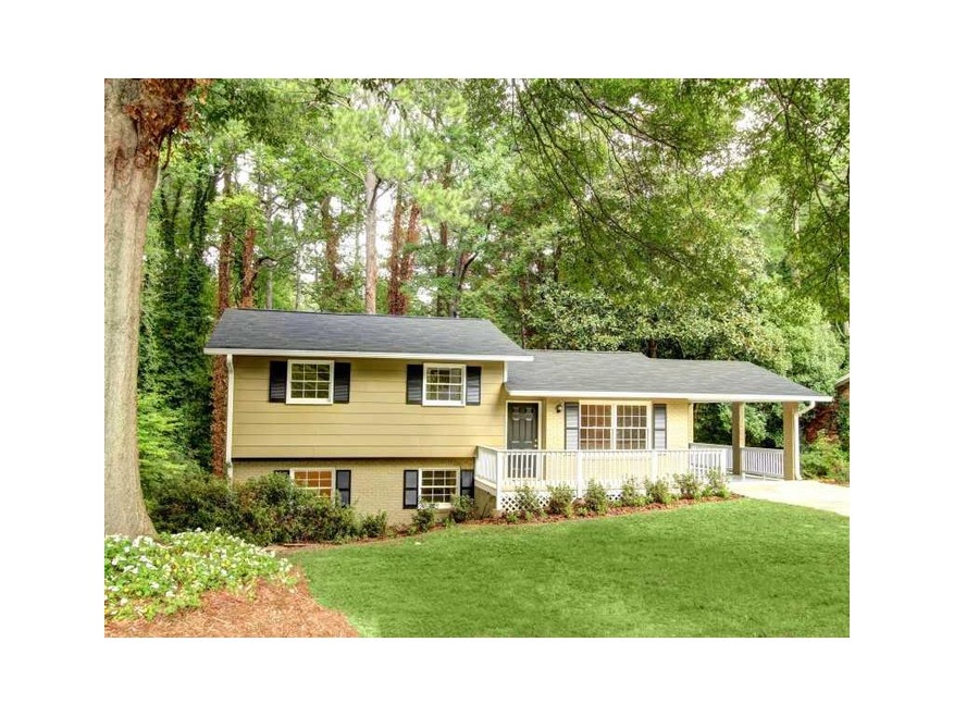 Exterior Front. Front View....Great Curb Appeal