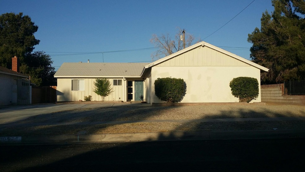 38520 E 33rdfront
