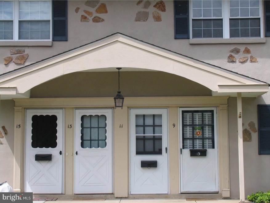 11 Kearney Dr, North Wales, PA 19454 - photo 1