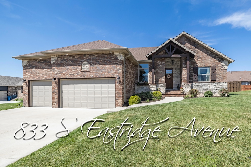 833 S Eastridge, Nixa, MO 65714 - photo 1