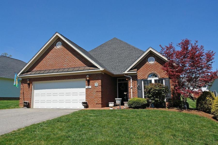 1605 EDGEBROOK RD- FRONT 2