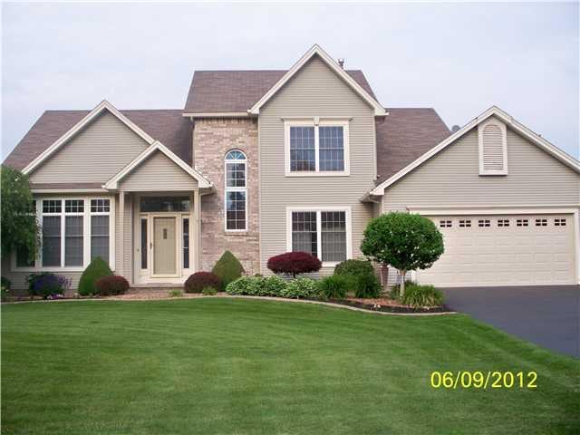 Exterior Front. Welcome to 69 Bronze Leaf Trail.  