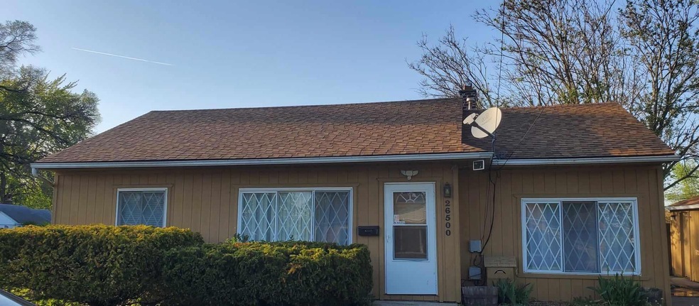 26500 Kathy St, Roseville, MI 48066 - photo 1