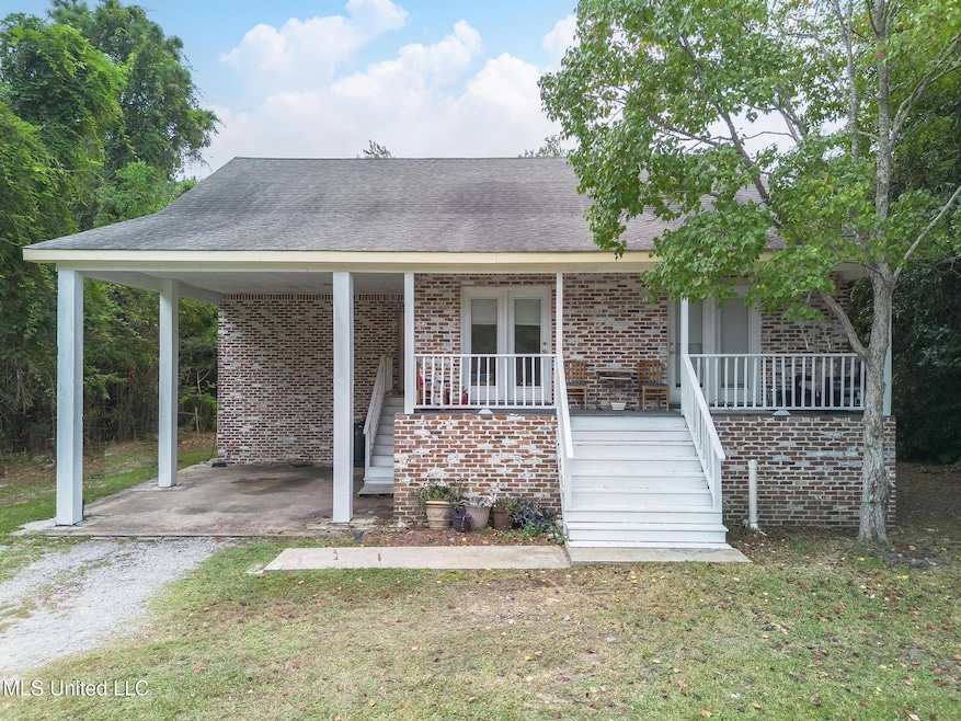 321 Necaise St, Waveland, MS 39576 - photo 1
