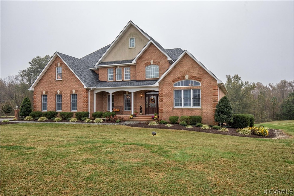 9771 Jamescrest Dr, Hopewell, VA 23860 - photo 1