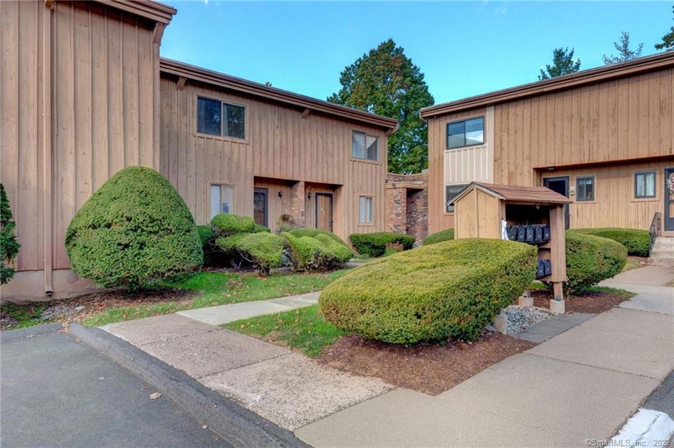 End unit townhouse - one of the biggest units in t