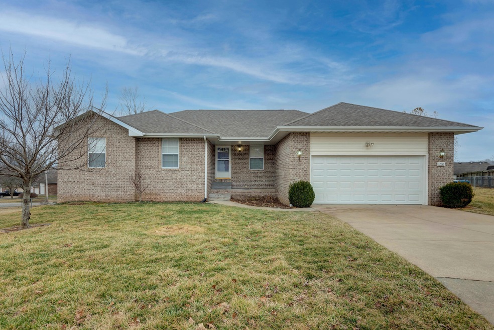 200 Shady Acres Cir, Nixa, MO 65714 - photo 1